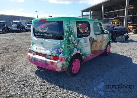 2010 Nissan Cube 1.8S z USA, uszkodzony, nr VIN JN8AZ2KR4AT164356